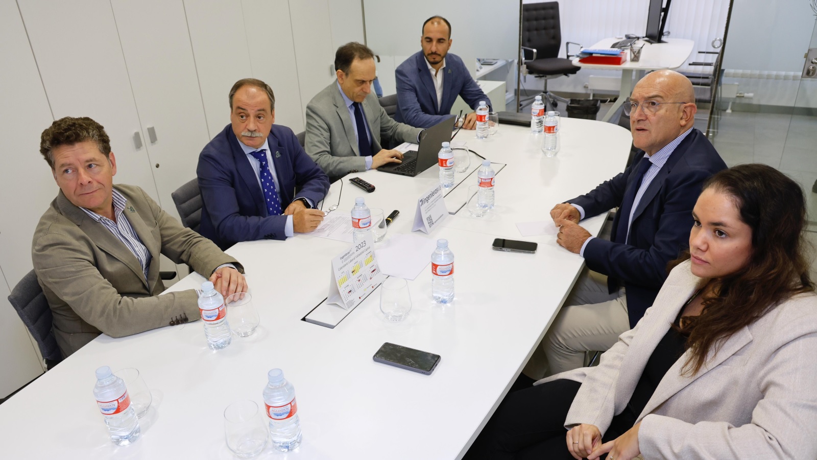 El alcalde de Valladolid, Jesús Julio Carnero, visita ingenierosVA para trabajar conjuntamente en el desarrollo de la ciudad