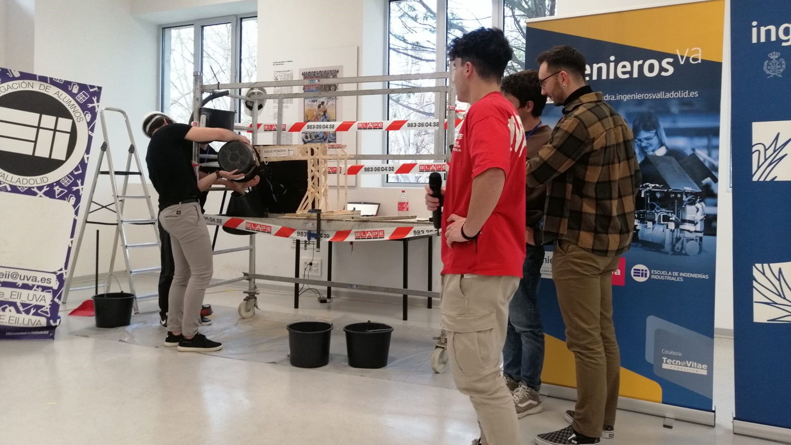 El VIII Concurso de Grúas desafía la creatividad de los futuros ingenieros de la mano de la Cátedra ingenierosVA